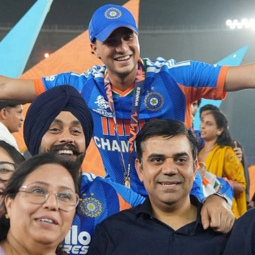 Inside Abhishek Sharma’s Family：Who Shaped India’s New T20 Star?