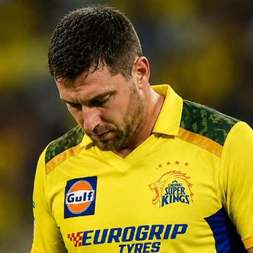 Bad Timing! Jamie Overton’s Injury Shakes CSK Ahead of Big Games
